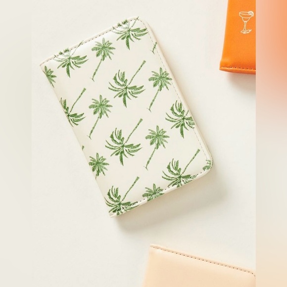 NWT Anthropologie + Frasier Sterling Passport case Vacay Edition in Palm - Picture 2 of 7